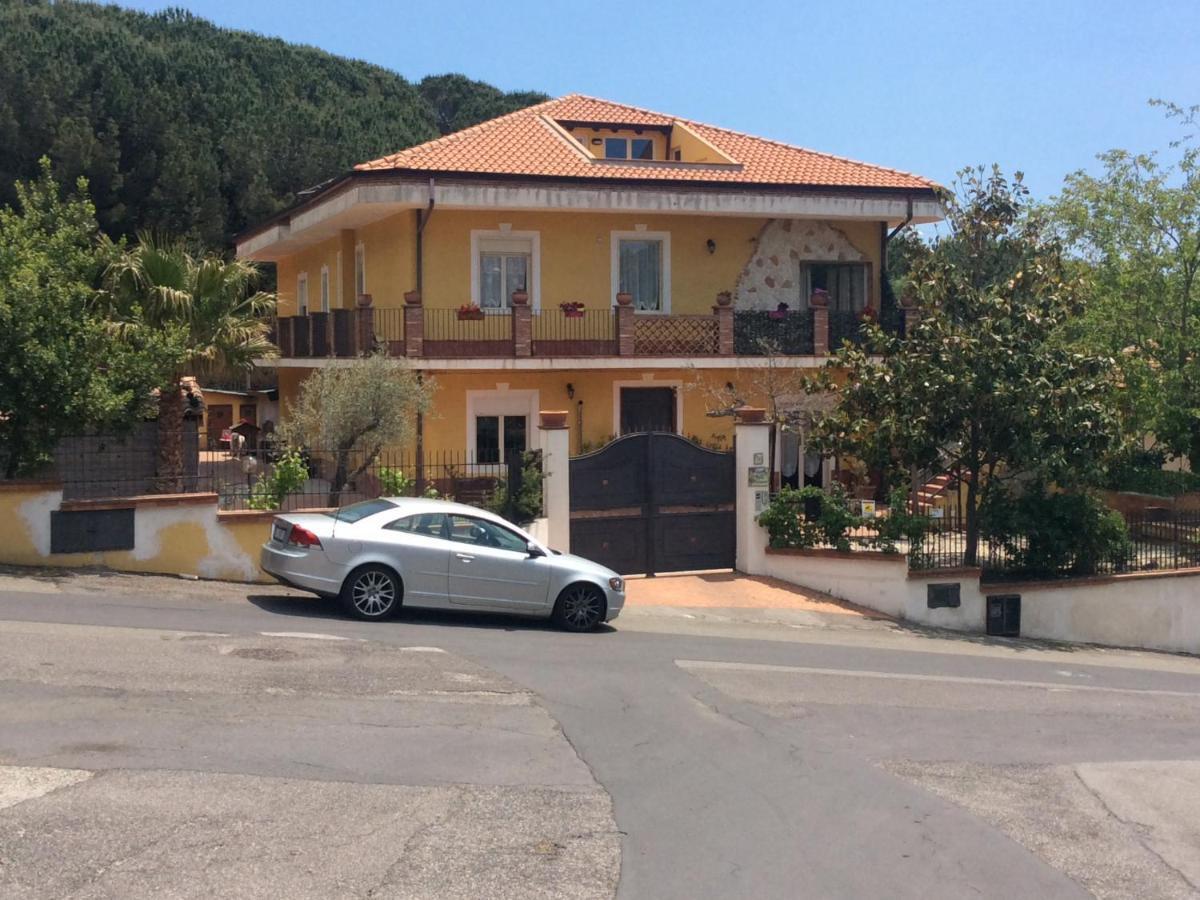 Casa Vacanza Il Tulipano Uno Villa Nicolosi Exterior foto